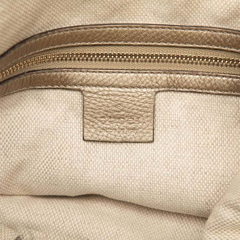 Gucci Metallic Leather Soho Shoulder Bag Gold Leather Very good condition - Box View