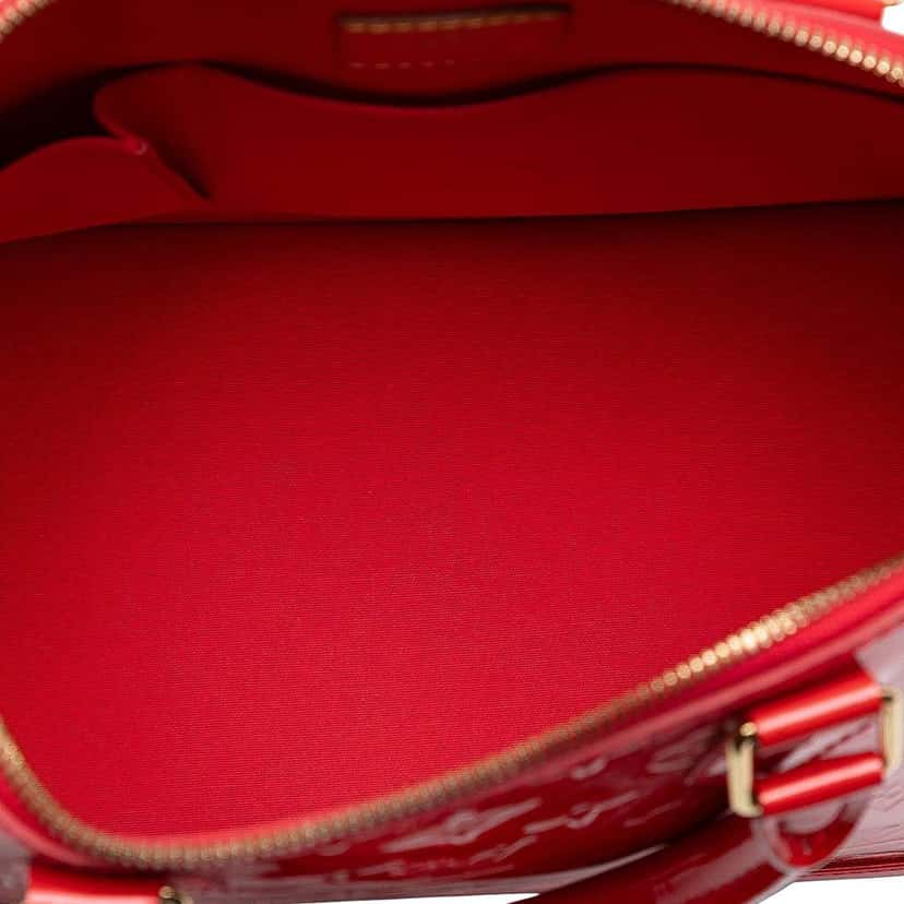 Louis Vuitton Monogram Vernis Alma PM Red Leather Good condition - Model View
