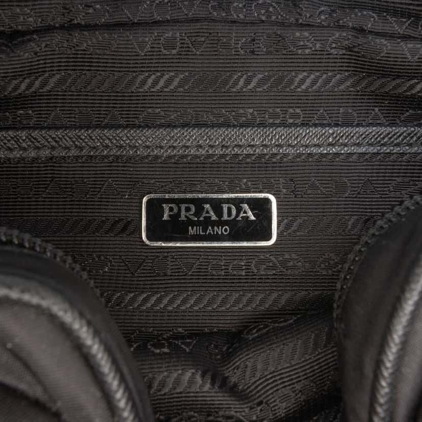 Prada Tessuto Re Edition 2005 Camera Bag Black Good condition - Box View