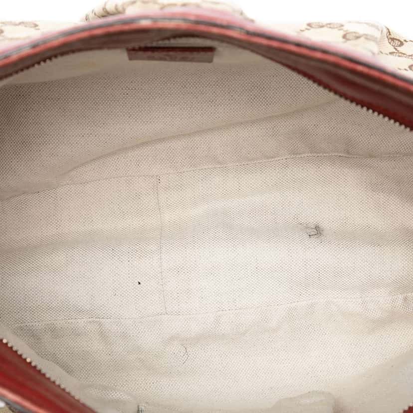 Gucci GG Canvas Sukey Crossbody Brown Canvas Very good condition - Model View