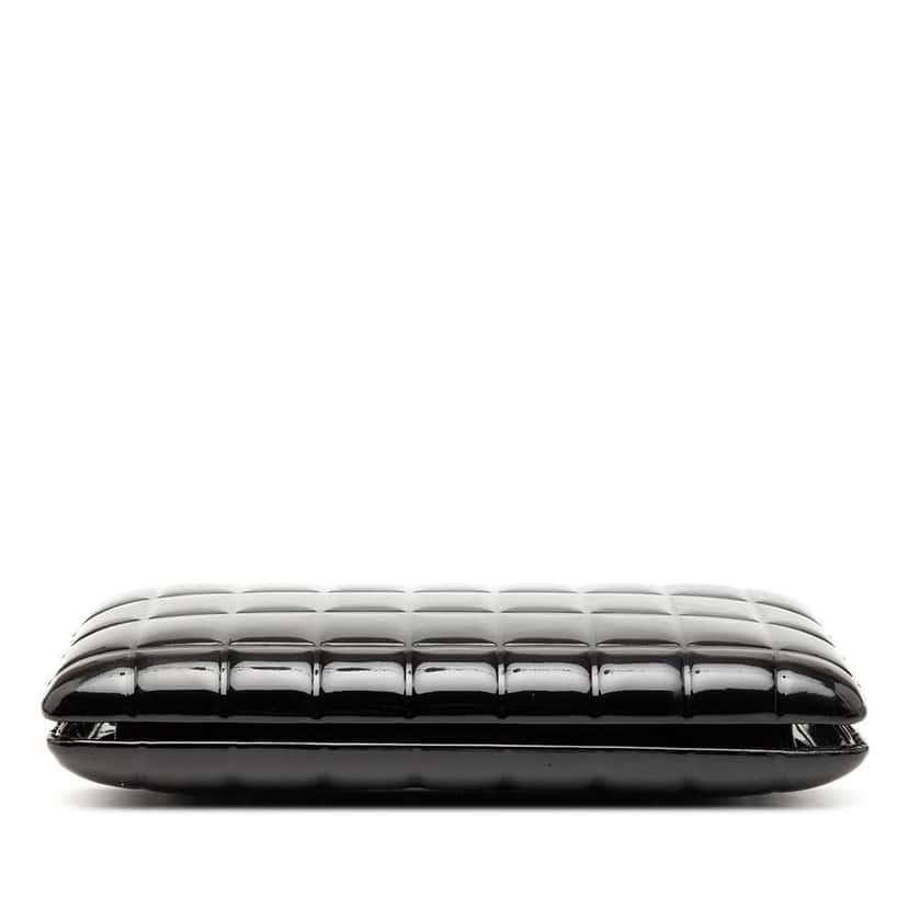 Chanel CC Chocolate Bar Patent Frame Clutch Black Leather Good condition - Inside View