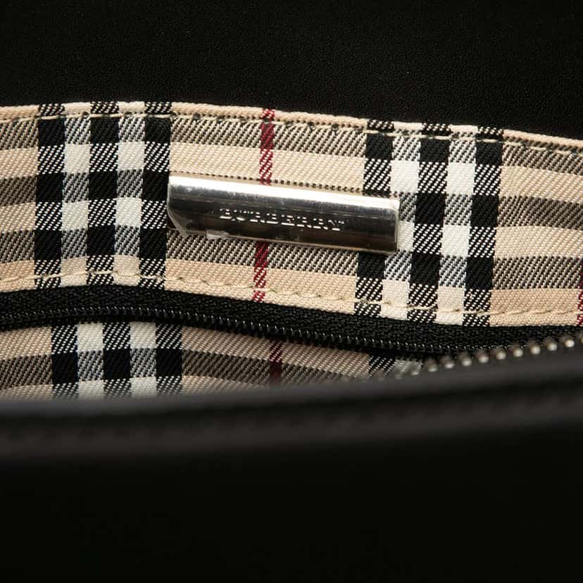 Burberry Leather Handbag Black Leather Good condition - Model View