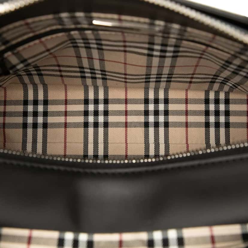 Burberry Leather Handbag Black Leather Good condition - Box View