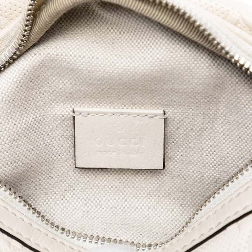 Gucci GG Embossed Perforated Leather Belt Bag White Leather Very good condition - Box View