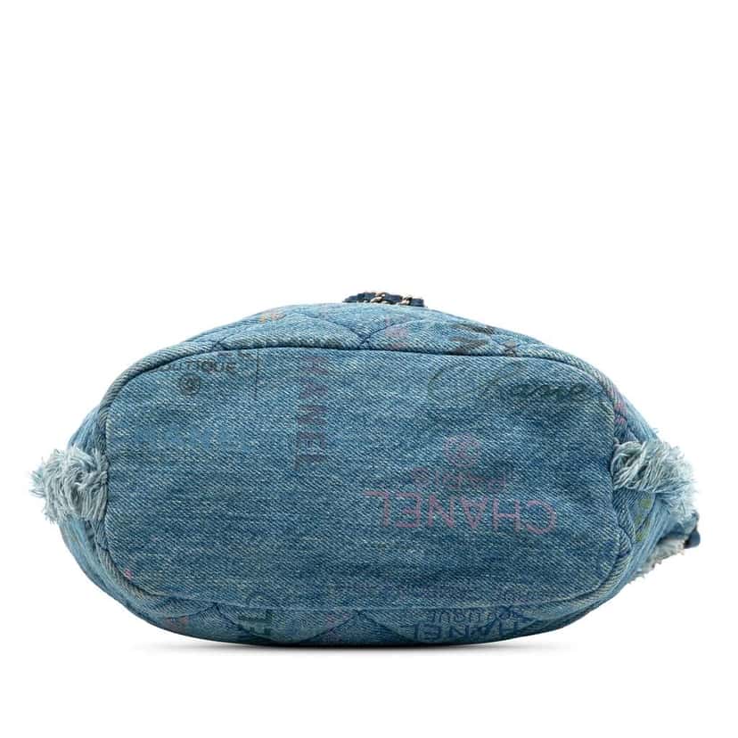 Chanel Medium Quilted Denim Mood Bucket with Chain Blue Denim Very good condition - Inside View