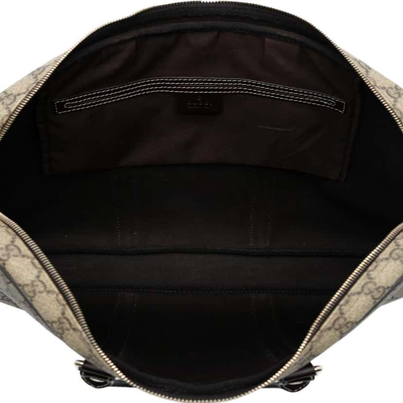 Gucci GG Supreme Business Bag Brown Canvas Good condition - Model View