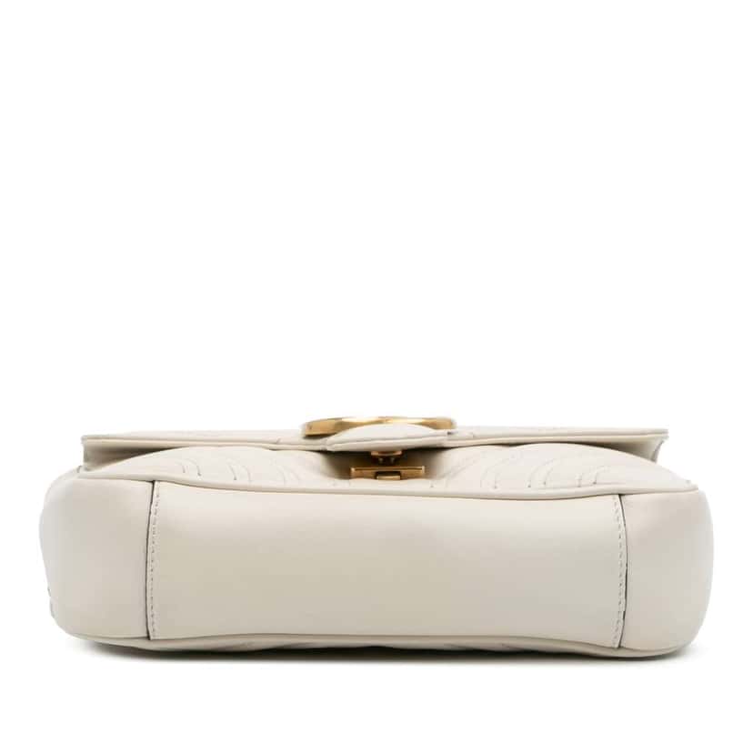 Gucci Small GG Marmont Matelasse Leather Shoulder Bag White Leather Good condition - Inside View