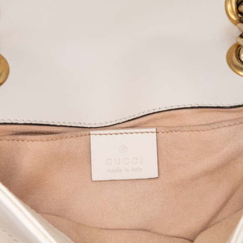 Gucci Small GG Marmont Matelasse Leather Shoulder Bag White Leather Good condition - Box View