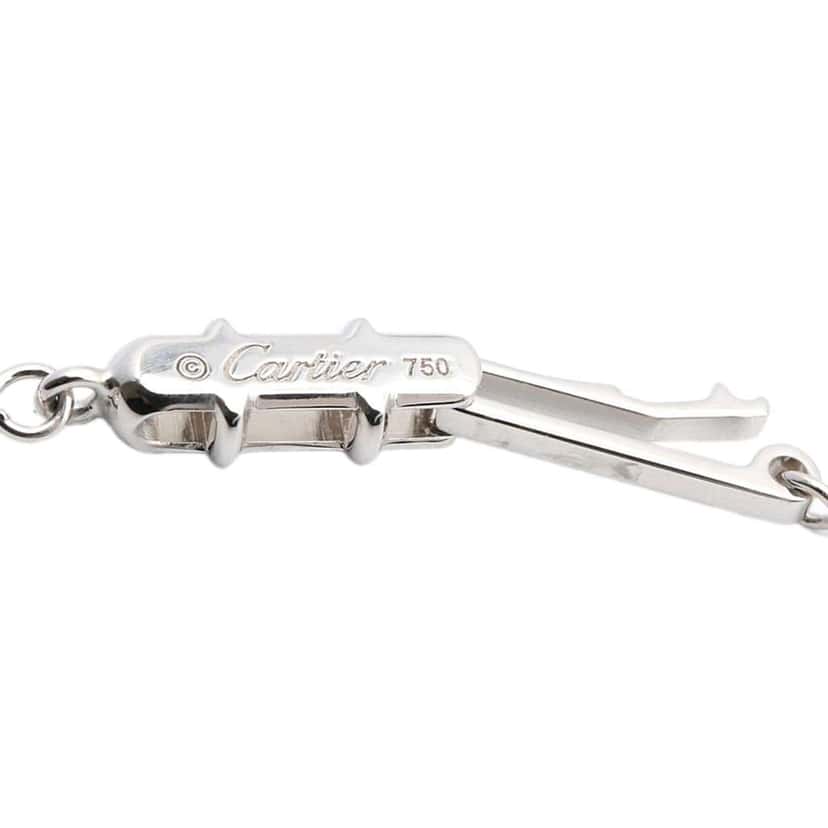 Cartier 18K White Gold C de Cartier Heart Pendant Necklace Silver White Gold Good condition - Model View