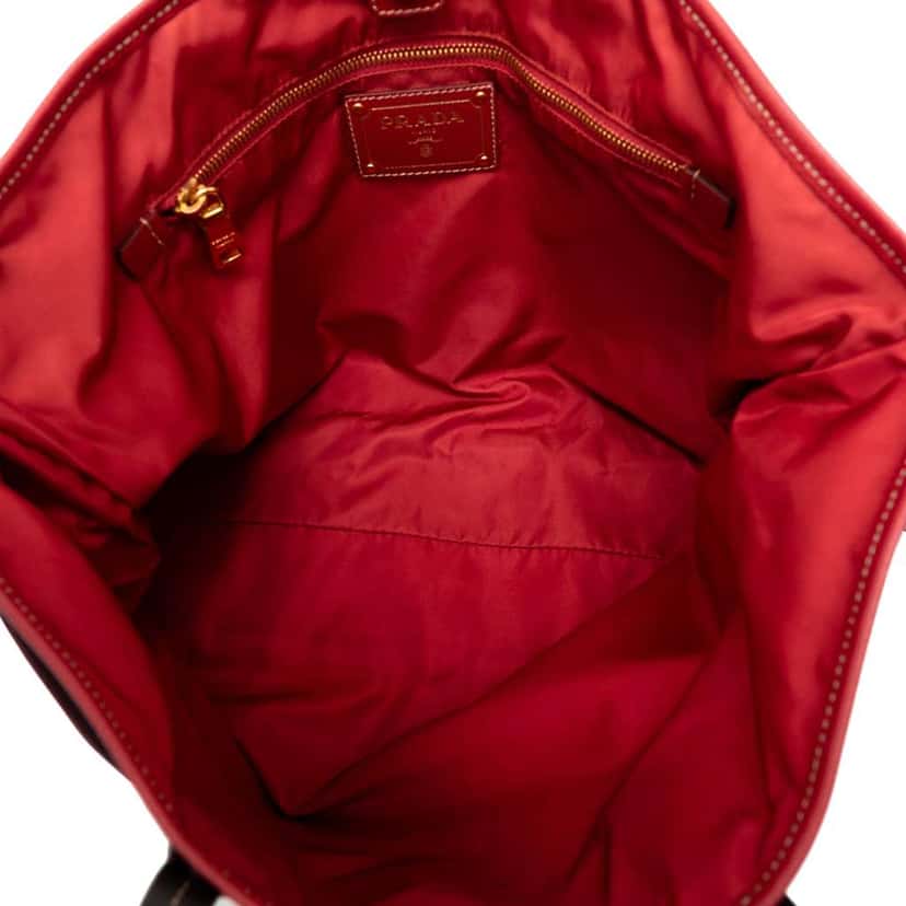 Prada Saffiano Trimmed Tessuto Tote Red Good condition - Model View