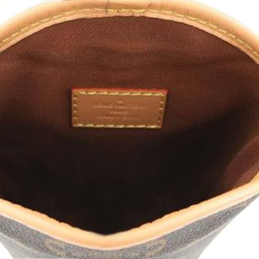 Louis Vuitton Monogram Fold Me Pouch Brown Good condition - Model View