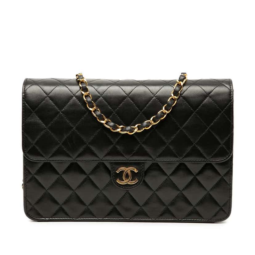 Chanel Medium CC Quilted Lambskin Single Flap Black Leather Good condition - Front View