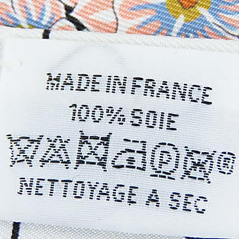 Hermès Brides de Gala en Fleurs Silk Twilly Scarf Black Silk Good condition - Model View