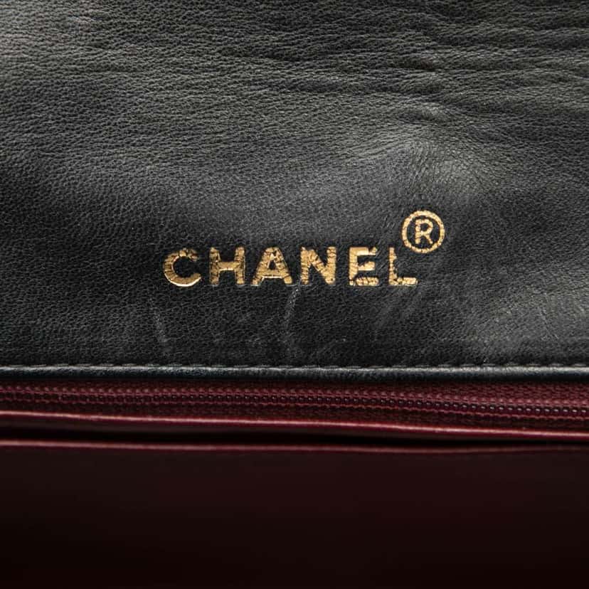 Chanel Medium Lambskin Diana Full Flap Black Leather Good condition - Box View