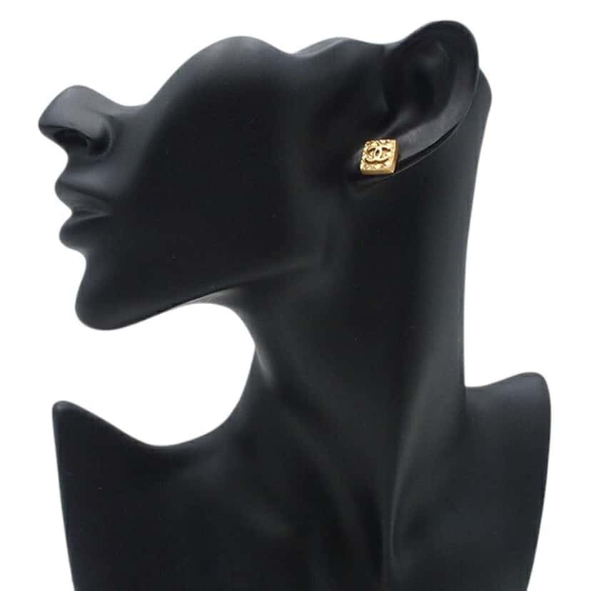 Chanel CC Gold Plated Square Push Back Earrings Gold Metal Good condition - Box View