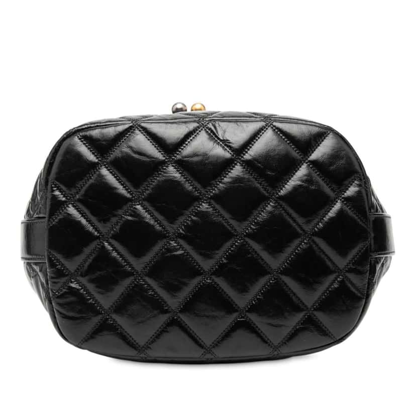 Chanel Shiny Aged Calfskin CC Chain Drawstring Bucket Bag Black Leather Very good condition - Inside View