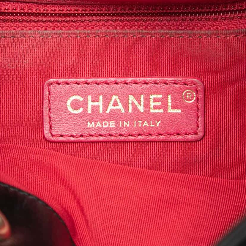 Chanel Shiny Aged Calfskin CC Chain Drawstring Bucket Bag Black Leather Very good condition - Box View