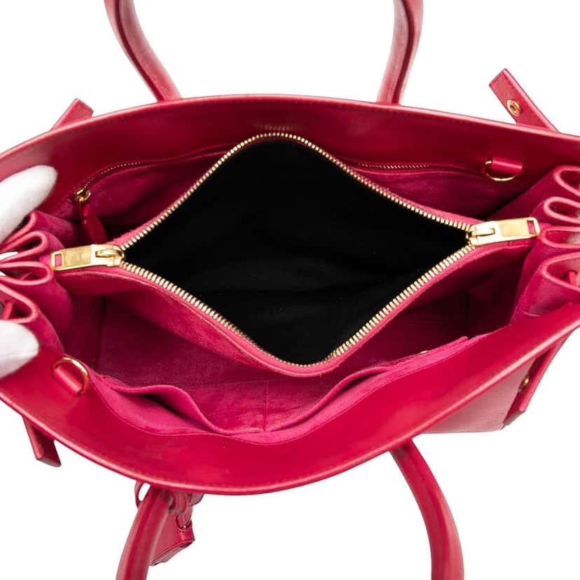 Saint Laurent Small Leather Sac De Jour Satchel Pink Leather Good condition - Model View