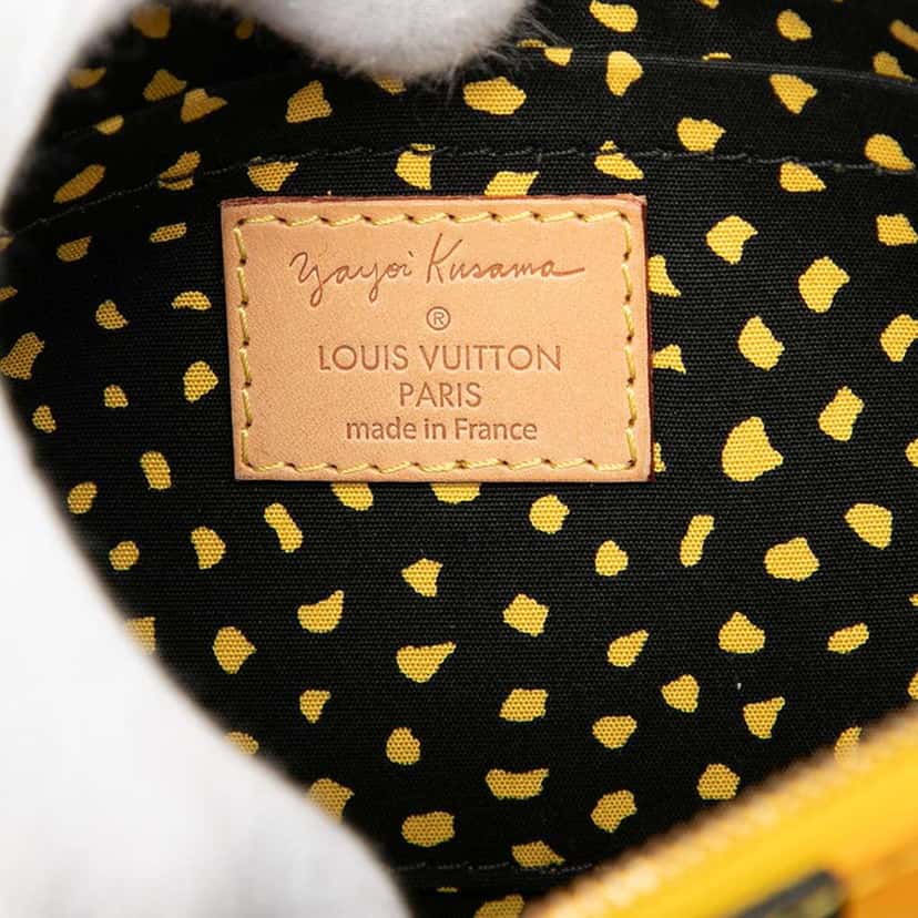 Louis Vuitton Yayoi Kusama Monogram Vernis Dots Infinity Pochette Accessoires Yellow Leather Good condition - Box View