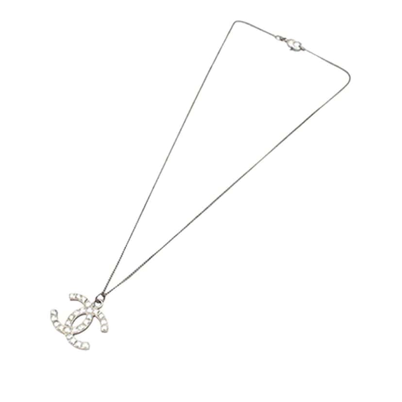 Chanel Silver Plated Rhinestone CC Pendant Necklace Silver Metal Good condition - Front View