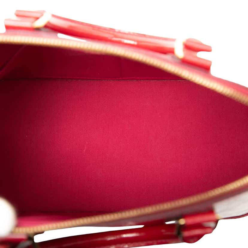 Louis Vuitton Monogram Vernis Alma PM Red Leather Good condition - Model View