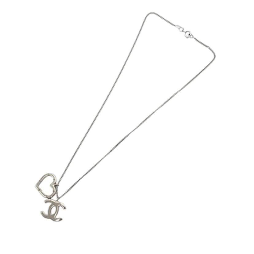 Chanel Silver Plated CC Heart Pendant Necklace Silver Metal Good condition - Front View