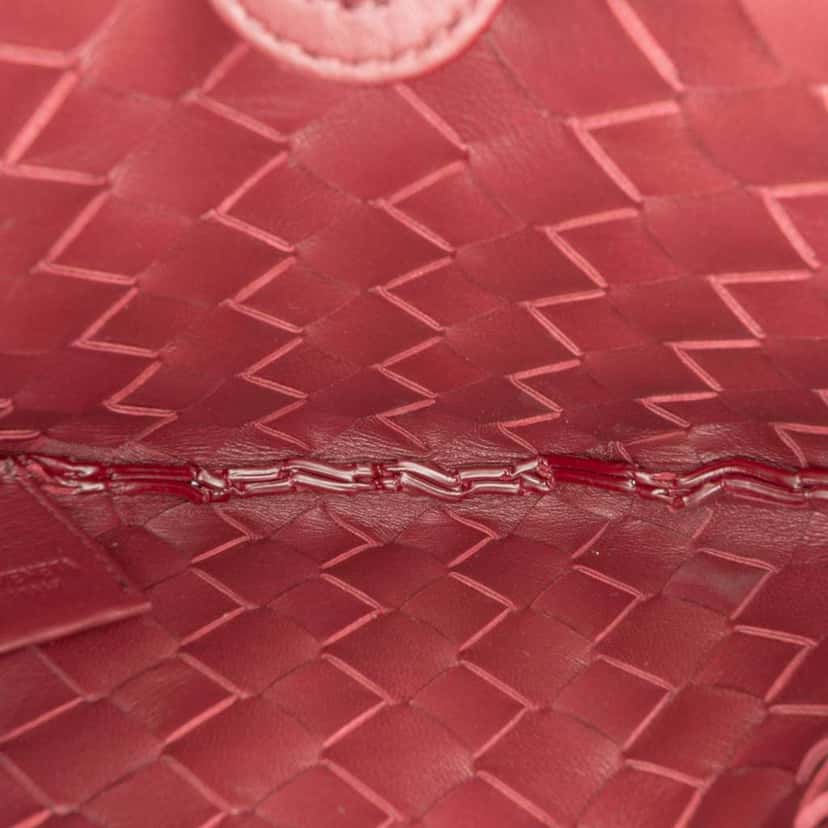 Bottega Veneta Baby Lambskin Intrecciato Sardine Satchel Red Leather Good condition - Model View