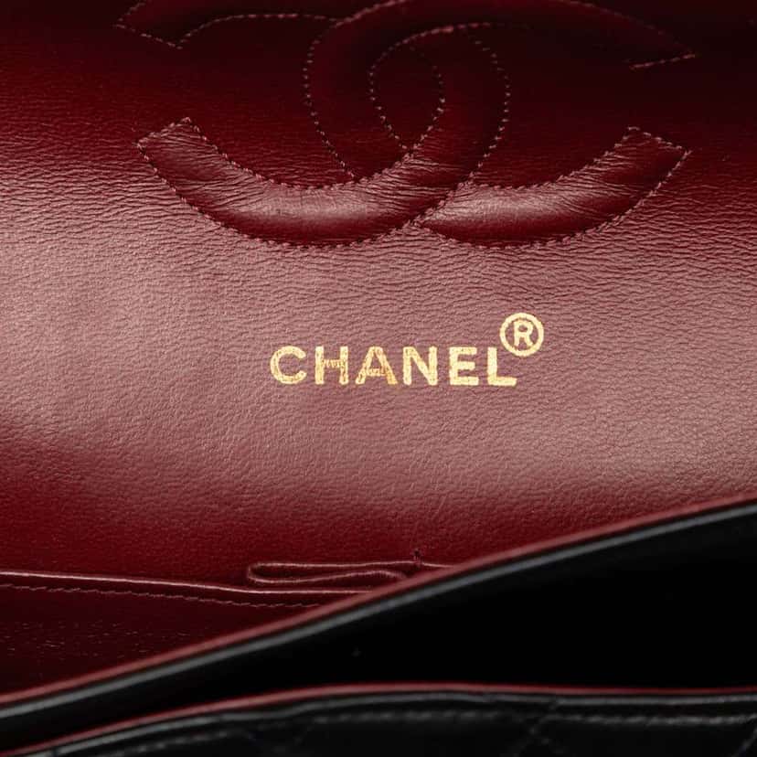 Chanel Medium Classic Lambskin Double Flap Black Leather Good condition - Box View