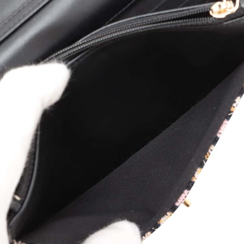 Chanel Quilted Tweed Pearl Crush Wallet on Chain Pink Tweed Good condition - Inside View