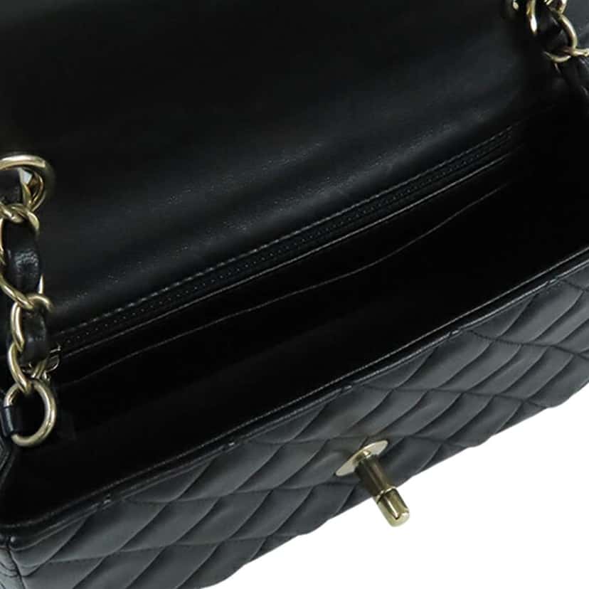 Chanel Mini Rectangular Classic Lambskin Single Flap Black Leather Good condition - Model View
