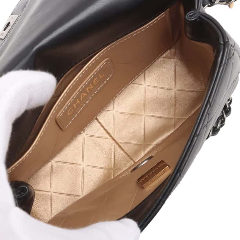 Chanel Mini Quilted Lambskin Coco Clips Flap Black Leather Good condition - Inside View