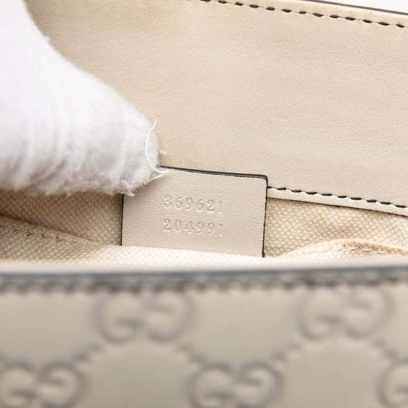 Gucci Small Guccissima Emily Shoulder Bag White Leather Very good condition - Box View