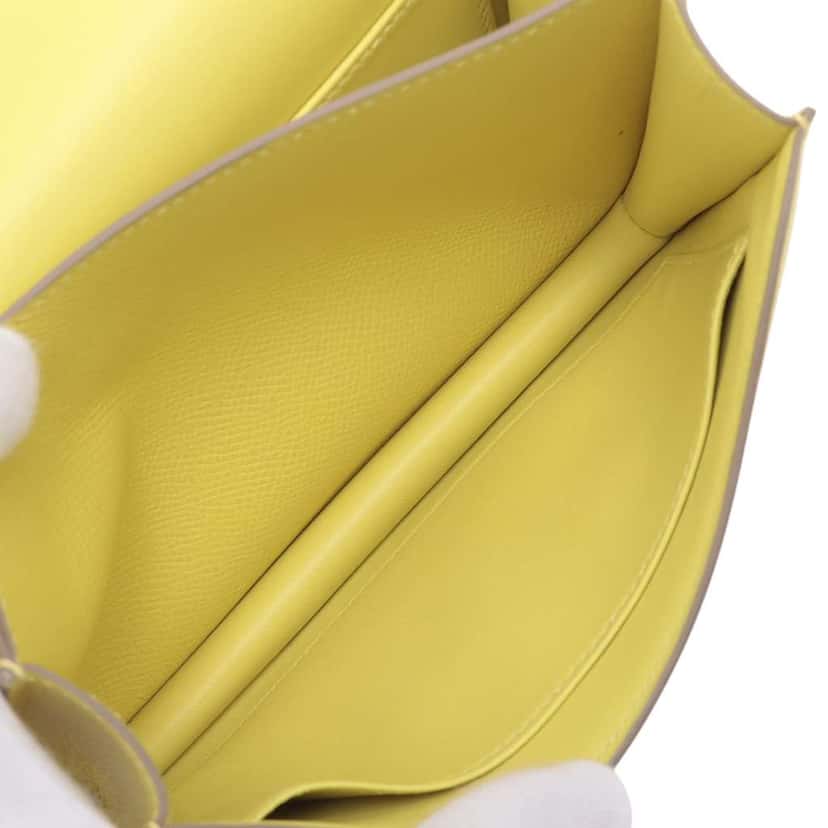 Hermès Mini Epsom Constance III 18 Yellow Leather Good condition - Inside View