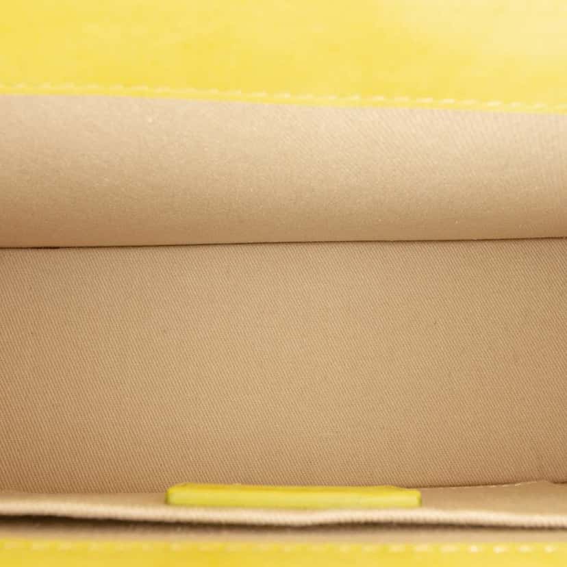Jacquemus Leather Le Grand Chiquito Yellow Leather Good condition - Model View