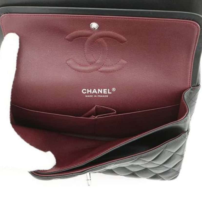 Chanel Medium Classic Lambskin Double Flap Black Leather Good condition - Box View