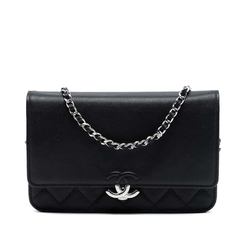Chanel Quilted Calfskin Urban Companion Wallet on Chain Black Leather Good condition - Front View