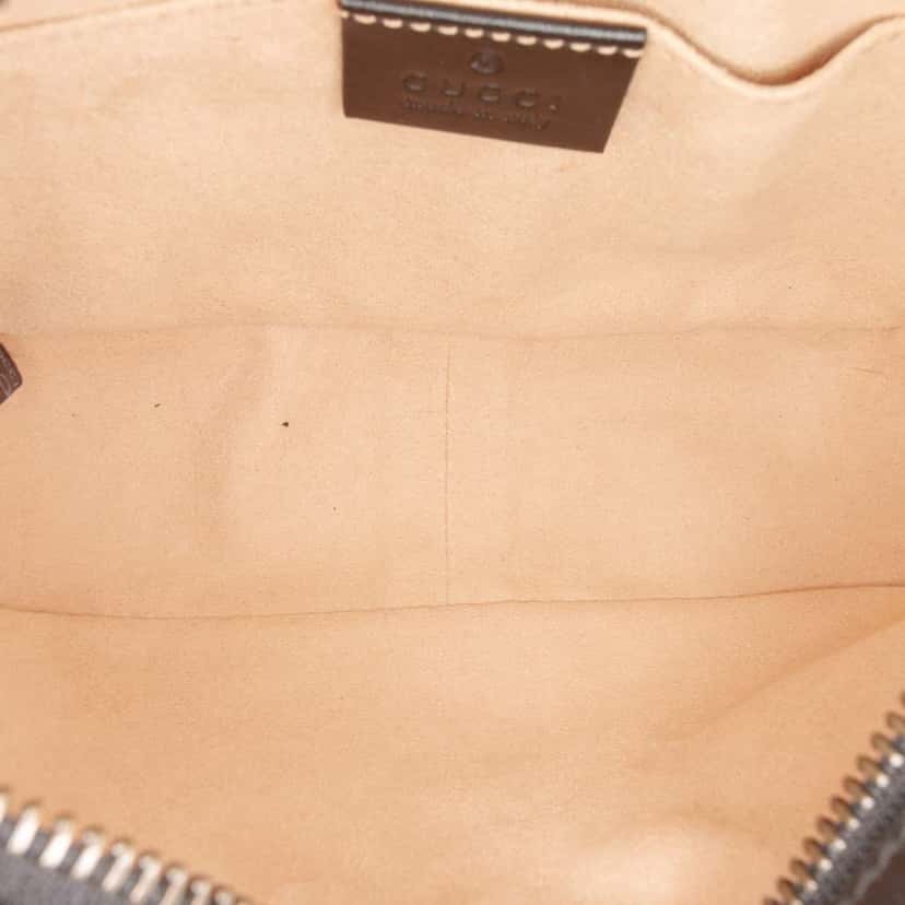 Gucci Mini GG Marmont Matelasse Leather Crossbody Black Leather Good condition - Model View