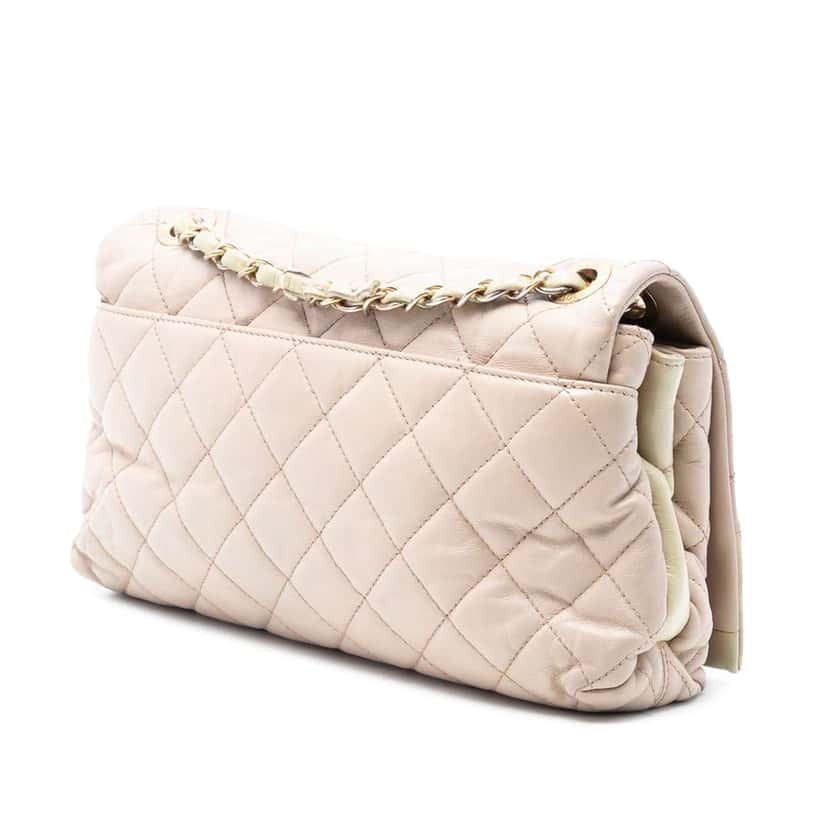Chanel Medium Quilted Calfskin Soft Elegance Flap White Leather Good condition - Back View