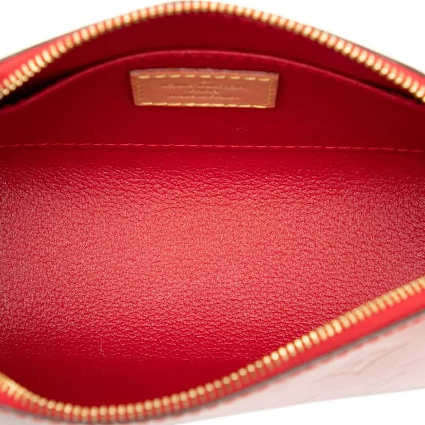 Louis Vuitton Monogram Vernis Cosmetic Pouch Red Leather Good condition - Model View