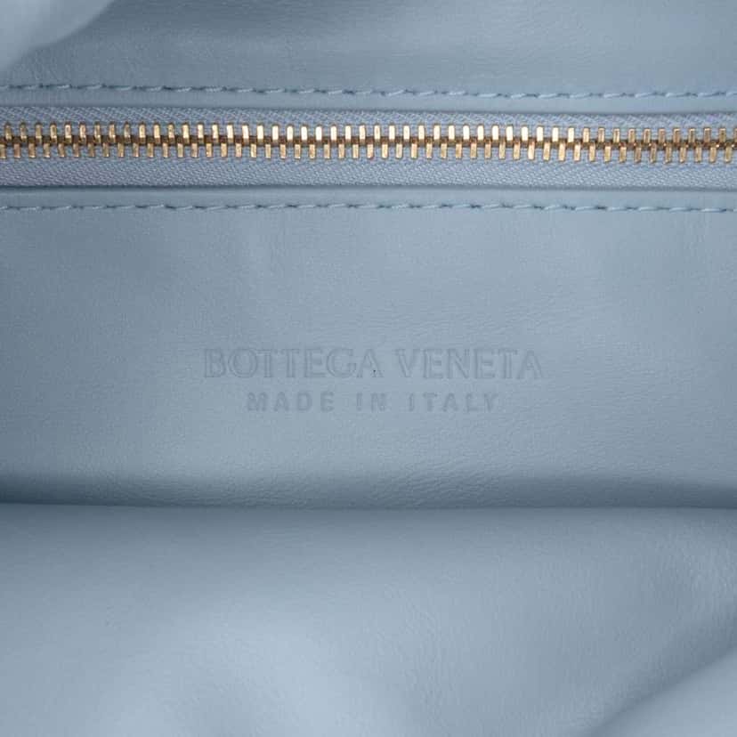 Bottega Veneta Small Calfskin Intrecciato Hop Hobo Blue Leather Good condition - Box View