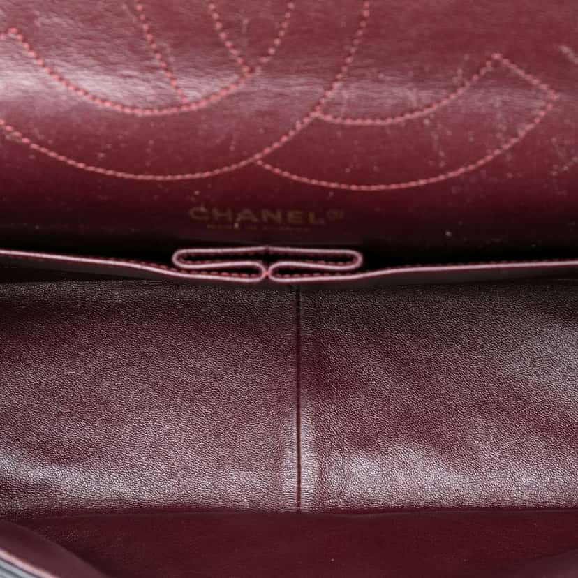 Chanel Reissue 2.55 Aged Calfskin Double Flap 226 Black Leather Good condition - Model View