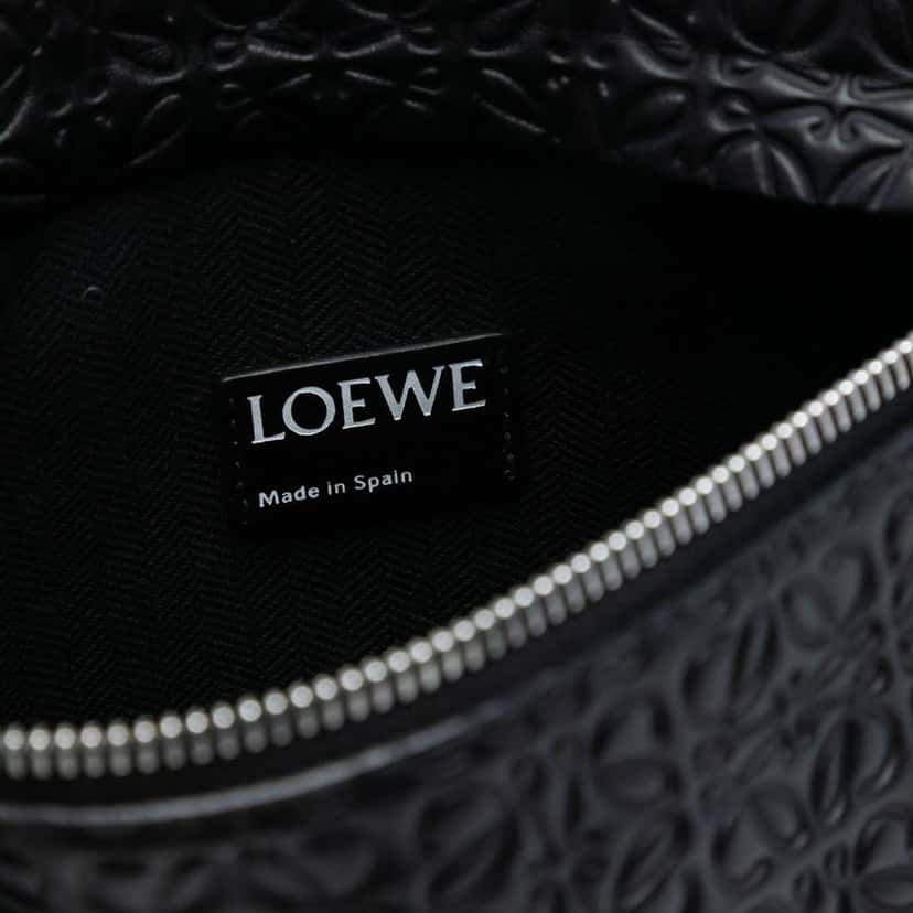 Loewe Embossed Anagram Leather Repeat T Clutch Black Leather Good condition - Box View