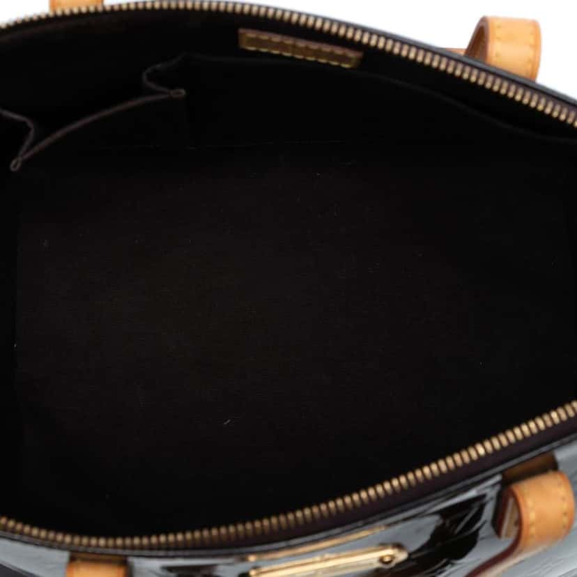 Louis Vuitton Monogram Vernis Bellevue PM Purple Leather Good condition - Model View