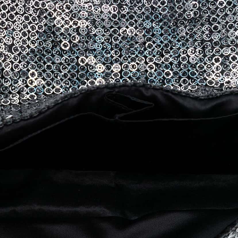 Chanel CC Sequins East West Flap Silver Polyester Good condition - Model View