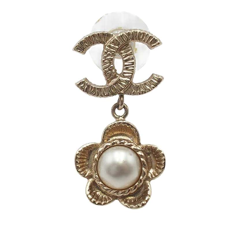 Chanel CC Gold Plated Faux Pearl Flower Drop Push Back Earrings Gold Metal Good condition - Model View