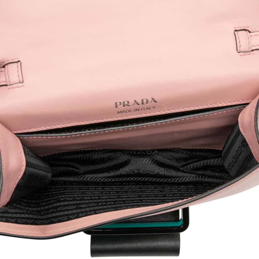 Prada City Calf Plex Ribbon Crossbody Pink Leather Good condition - Model View