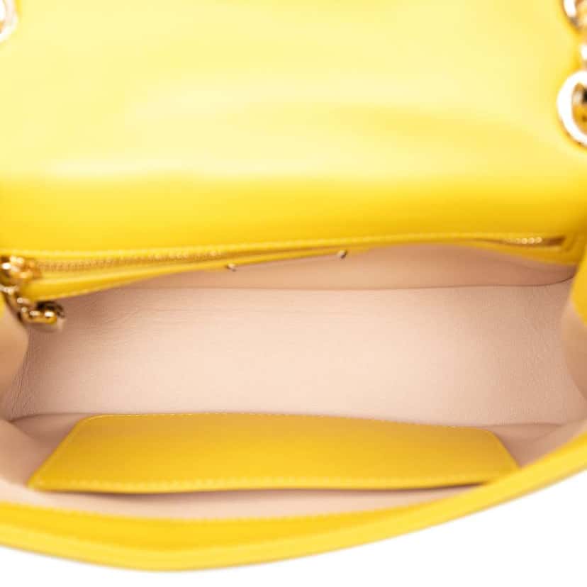 Bvlgari Leather Serpenti Cabochon Chain Crossbody Yellow Leather Good condition - Model View