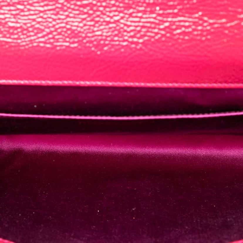 Saint Laurent Large Textured Patent Belle De Jour Clutch Pink Leather Very good condition - Model View