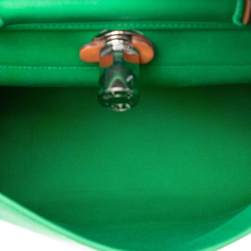 Hermès Toile Herbag Zip 31 Green Canvas Good condition - Model View