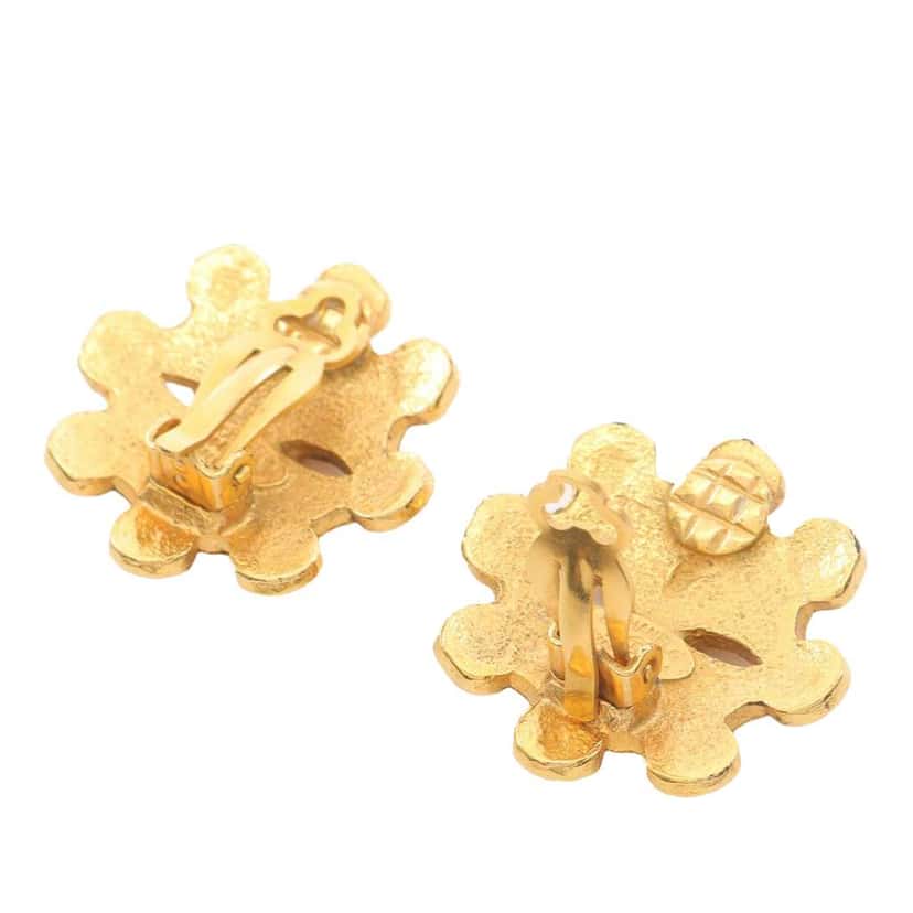 Chanel Gold Plated CC Floral Clip On Earrings Gold Metal Good condition - Back View